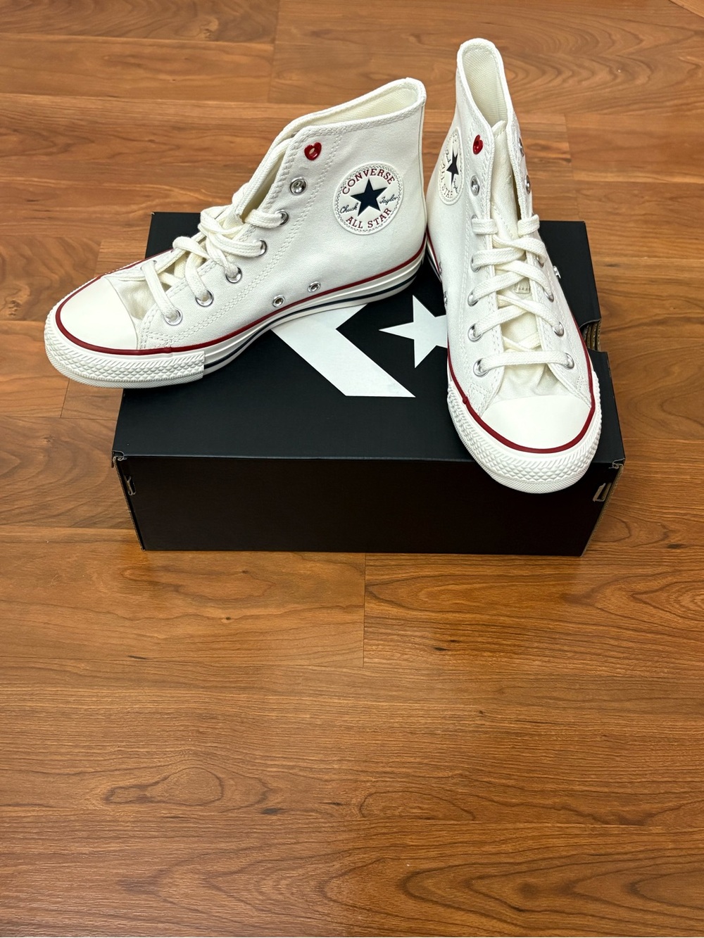 Women's Converse Chuck Taylor High Top Sneaker "White Days Ahead Red" Size 7